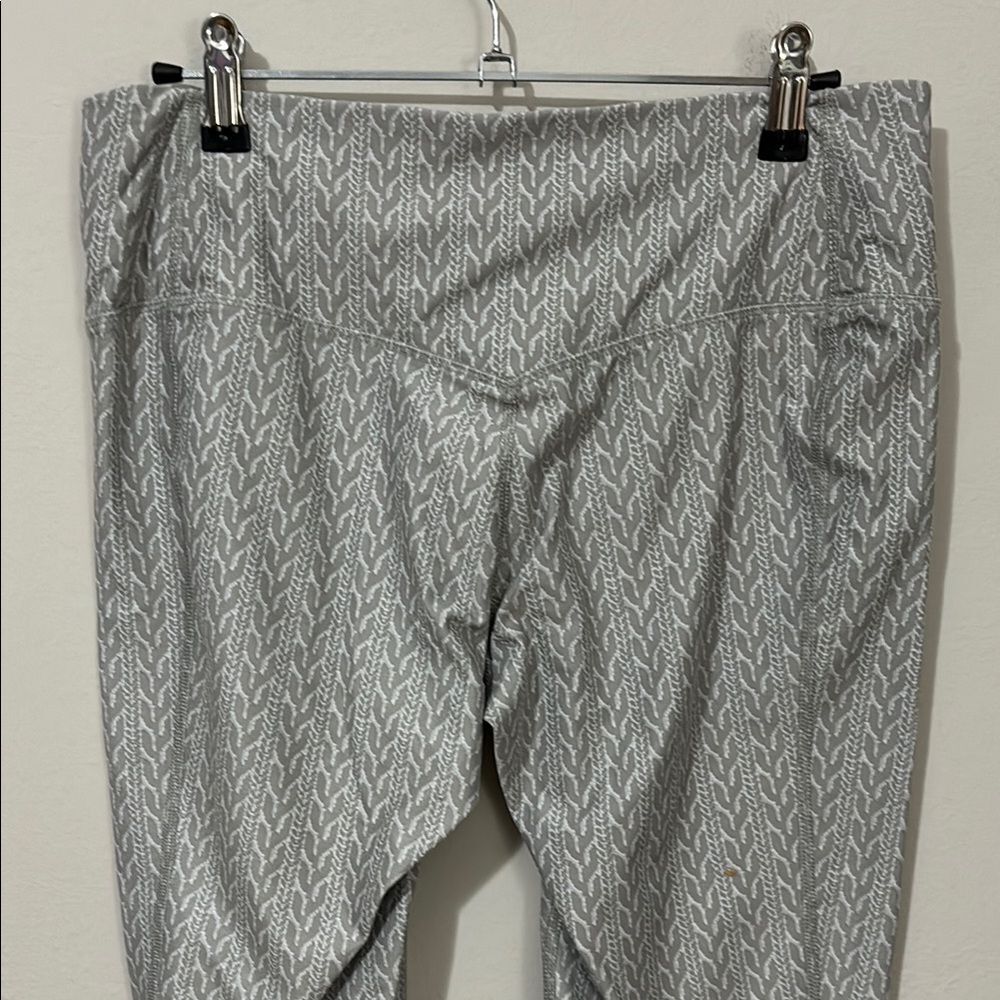 Nike Patterned Active Leggings - Picture 5 of 8